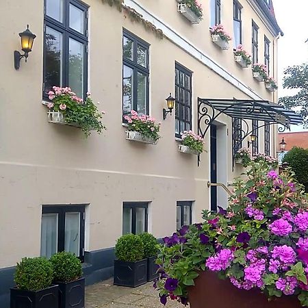 Park Hotel & Vinbar Frederikshavn Zewnętrze zdjęcie