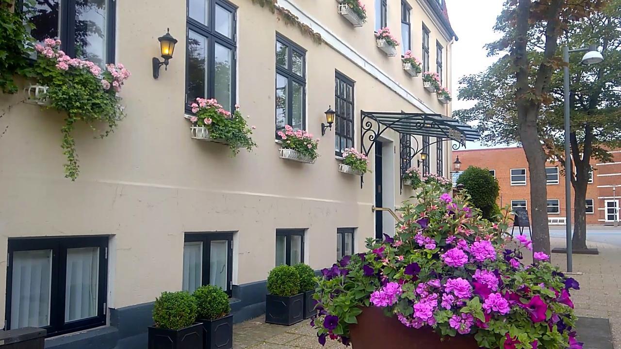 Park Hotel & Vinbar Frederikshavn Zewnętrze zdjęcie